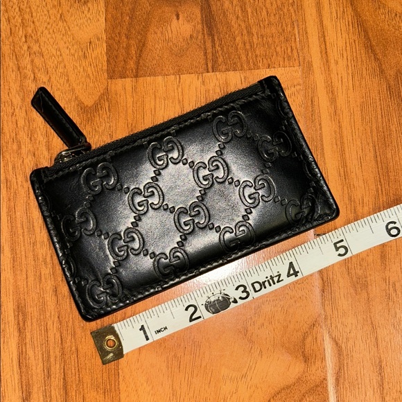 Authentic Gucci Black Embossed GG Supreme Leather Wallet Zip Top Card Case - Picture 2 of 11